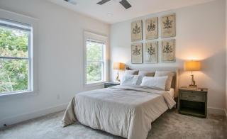 Picturesque Getaway 7BR, Hot tub, Mins to Downtown - Atlanta - 8