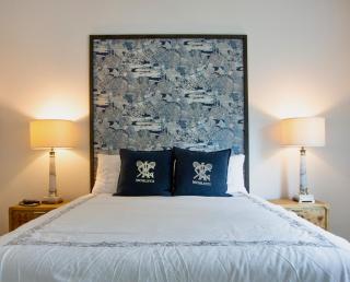 Picturesque Getaway 7BR, Hot tub, Mins to Downtown - Atlanta - 5