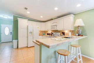 Swim, Golf and Relax Family Gem in North Fort Myers - North Fort Myers - 5