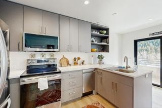 Limelight Base Camp Condo. Ski, bike, & adventure! - 1