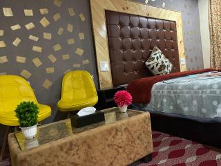 Hotel Seven Pahalgam - 7