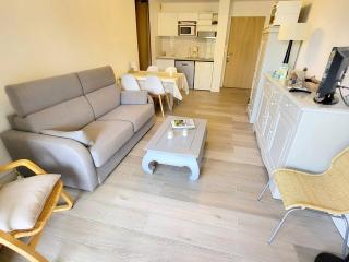 Appartement T2 - Piscine, Tennis, Parking - À 200m des Plages et Commerces - FR-1-316-299 - Six-Fours-les-Plages - 0