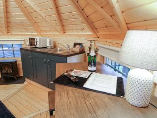 Hexagon Hut - Dungiven - 5