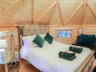 Hexagon Hut - Dungiven - 3