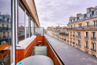 1BR Flat with Balcony near the Eiffel Tower - Paris - 3