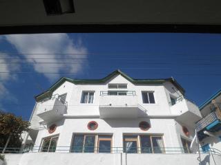 Christys Palace Hotel - Pedoulas - 0