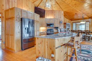 Dock and Beach Access Scenic Lake Ossipee Cabin! - Center Ossipee - 4