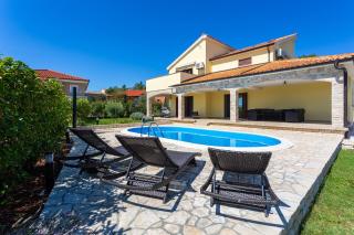 House Begonia Krk Villa with swimming pool - Žgaljić - 0