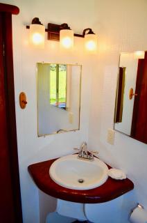 Driftwood Cottage By The Ocean Beach & Redwoods - 3