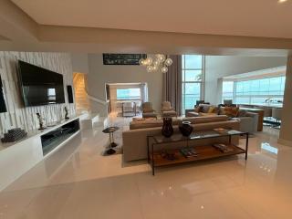 Luxury 3 Bedrooms apt - Bay View - 0