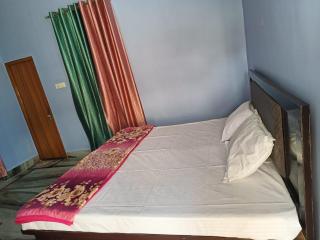 Arya Holiday Home - Ayodhya - 4