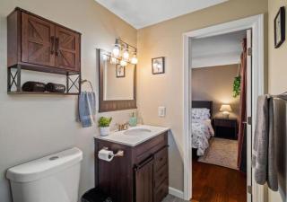 Vermilion Retreat with Game Room, Hot Tub and Across from Community Pool - Vermilion - 3