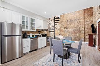 Irby Carriage House - Mobile - 4