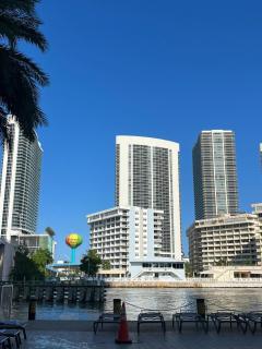 2b 1b Hallandale Beach Studio with heated Pool 2610 - Hallandale Beach - 2
