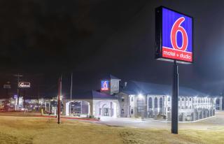 Motel 6-Brenham, TX - Brenham - 7