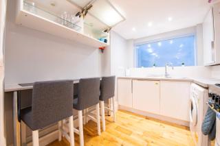 Complete Queens - Free Parking - AJ Apartments - Bristol - 1