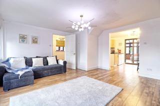 4br 2bath House With Free Parking In Rivenhall - Rivenhall - 9