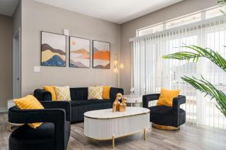 Cozy Lux Haven - Whitestown - 0