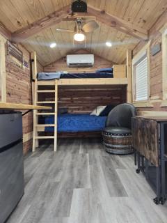 #4 - Amish Log Camping Cabin Walk to the Water cabin - - 8