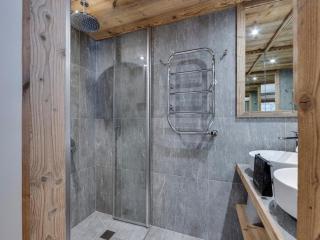 Appartement duplex à Val d'Isère, sauna, cheminée, 4 chambres en suite, parking, pour 8 personnes - FR-1-567-123 - Val dʼIsère - 2