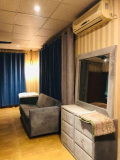 A room with margalla hills view - Islamabad - 3