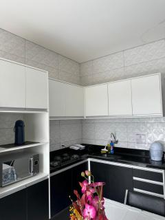 Apartamento completo para quatro pessoas ou um quarto com sala e cozinha para duas pessoas - Sinop - 1