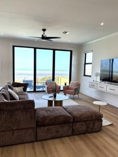 Waterfront 5 BR Home w Private Pool - 2