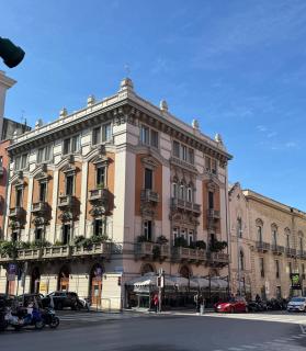 Best Stay-Theatre Suite Apartment - Bari - 0