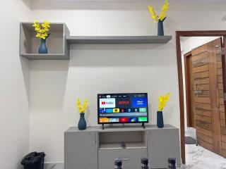 Elevated Escape Penthouse in Kondapur near AMB mall - 7