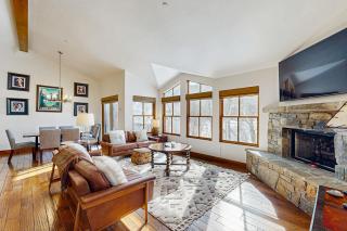 Luxury Mountain Townhome - Ketchum - 9