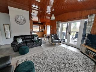 Bunting Lodge, 21 Duck Lake - Tattershall - 1