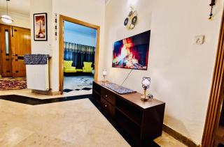 Family Apart ISB F-11 #5 - 4