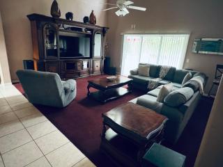 Beautiful Pool Home near the I95 Exit 284 - Palm Coast - 2