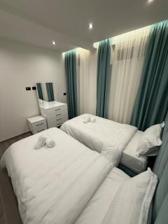 Greis Apartments 3 - Tirana - 1