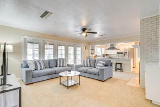 6 Mi to Legoland Retreat with Pool and Fenced Yard - 8