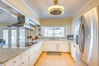 6 Mi to Legoland Retreat with Pool and Fenced Yard - 1