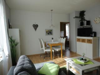 Fewo 2, Doppelbett, Schlafcouch, Safe - Dahme - 0