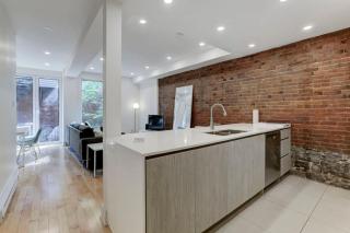 Chic 4BR Plateau Haven Heart of Montreal - 2