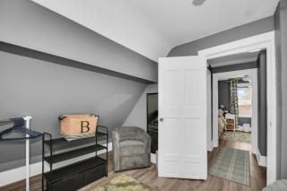 A-Frame Charmer in Town, Newly Renovated - LaPorte - 6