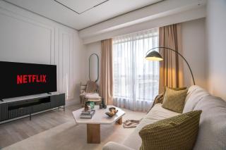 Beachside Bliss with Partial Sea View Gym and Pool - 9