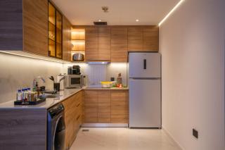 Beachside Bliss with Partial Sea View Gym and Pool - 8