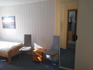 Haus Sandra Fewo 4, 2 Einzelbetten u Schlafcouch - Dahme - 5