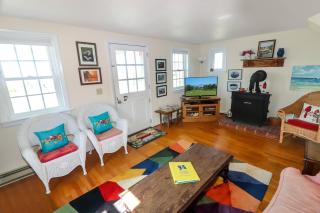 Almost Heaven - Pet friendly; Waterfront home! - 0
