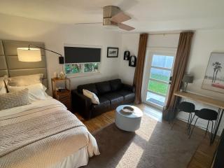 Cozy and Private Guest Suite - West Palm Beach - 6