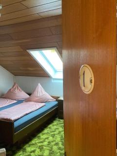 Gästezimmer in Yogaschule am Wald - Yoga-DAYS - Weismain - 7