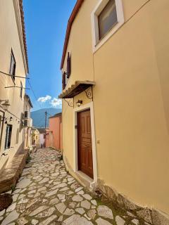 Conte Makris - Achilleion Village - Gastourion - 9