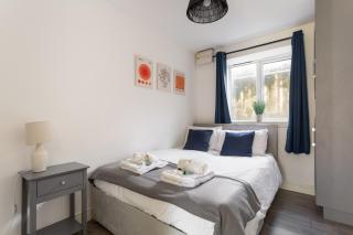 Two Bedroom Apartment By Brookland Stays Serviced Accommodation Short Lets Brighton With Free WIFI - Brighton & Hove - 9
