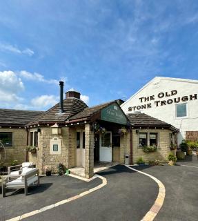 The Old Stone Trough Country Hotel - Kelbrook - 0