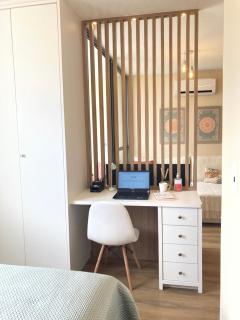 Studio moderno e aconchegante, com piscina e a poucos passos do mar - Vila Velha - 1