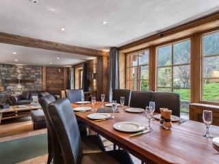 Chalet Traditionnel à Méribel avec Jacuzzi, Sauna et Accès Direct aux Pistes - FR-1-566-23 - 8